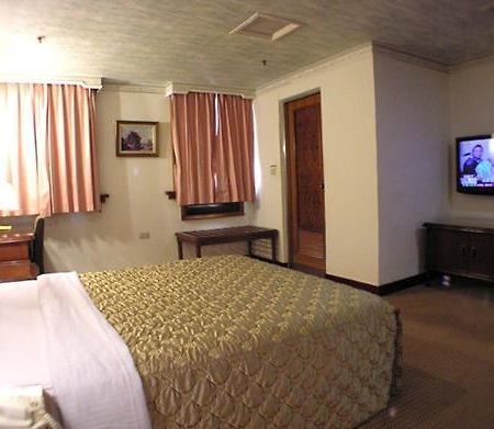 Fortune Hotel Tainan Zewnętrze zdjęcie